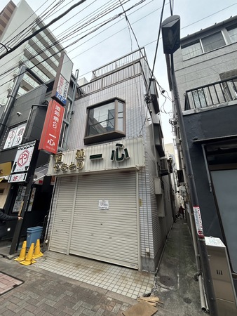 慶応仲通り店舗画像